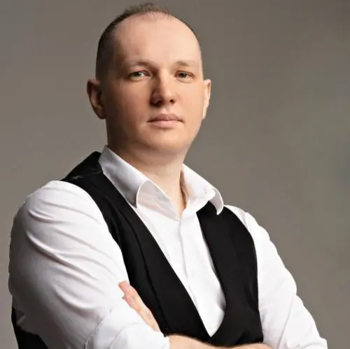 Максим Шилов