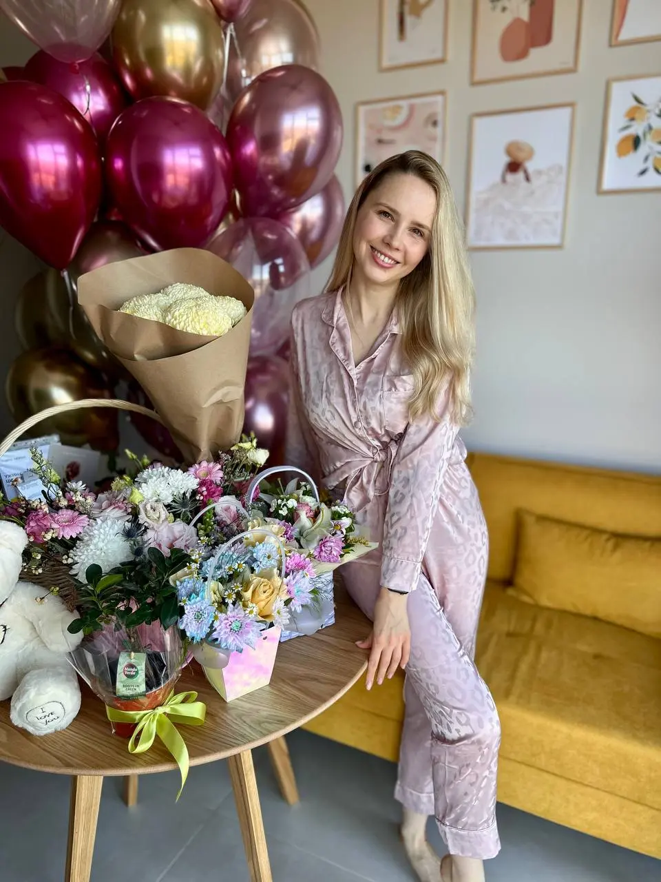 Мне сегодня 32 🎂🌸
В честь праздника решила сделать вам подарок – создание резюме за 3200 рублей 🎉
Цена актуальна, если напишите мне в личные сообщения в телеграме @filimonina сегодня до полуночи | Сетка — социальная сеть от hh.ru