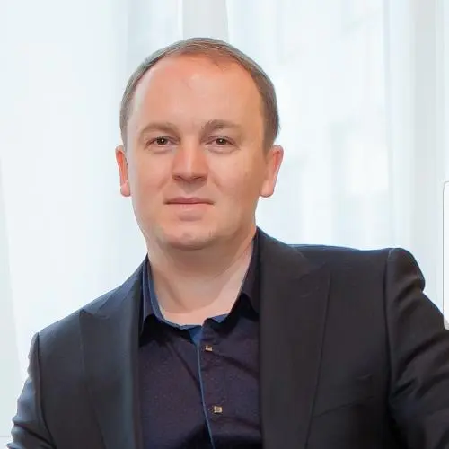 Андрей Ефремов