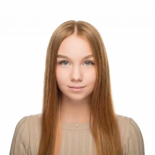 Арина Белова