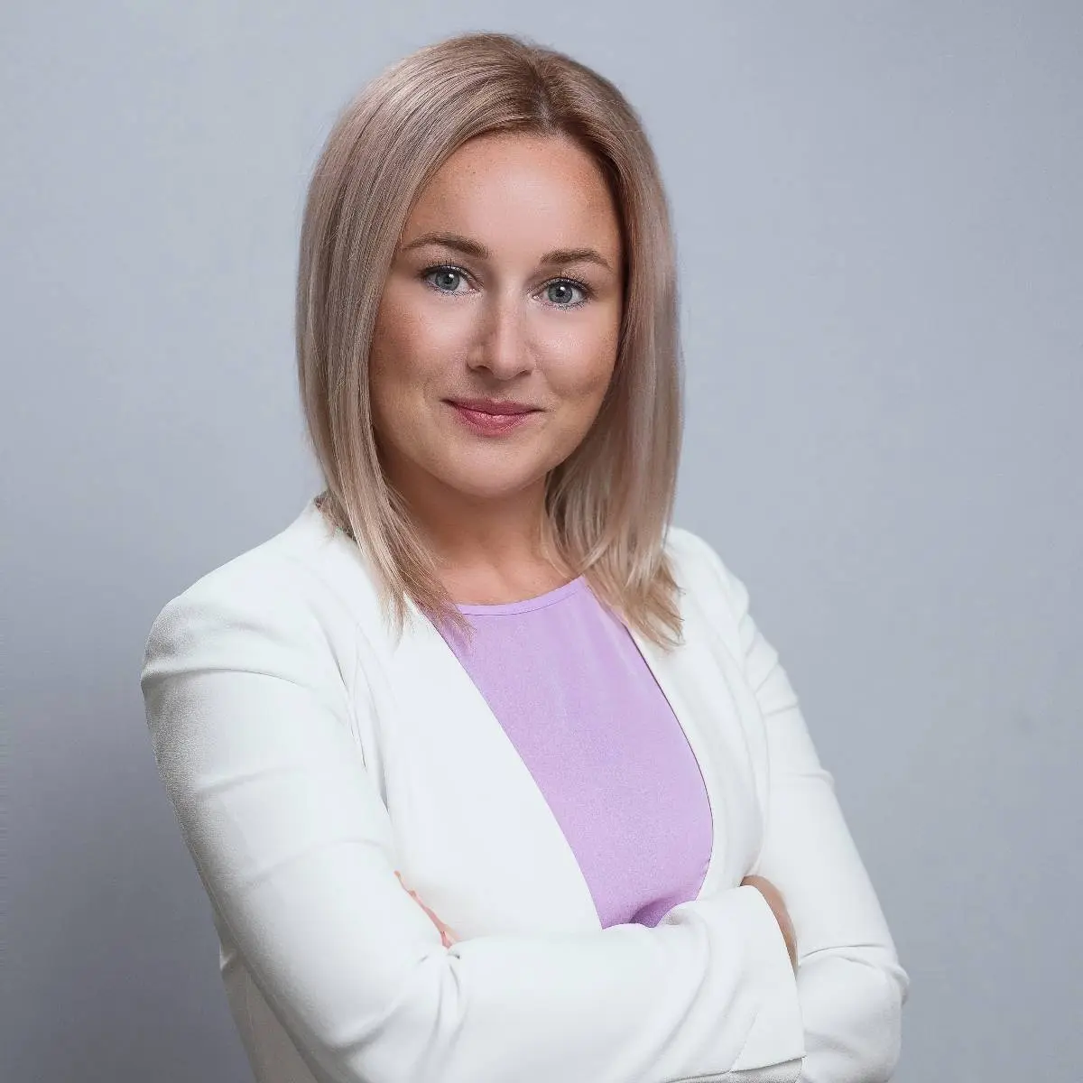 Анна Команева