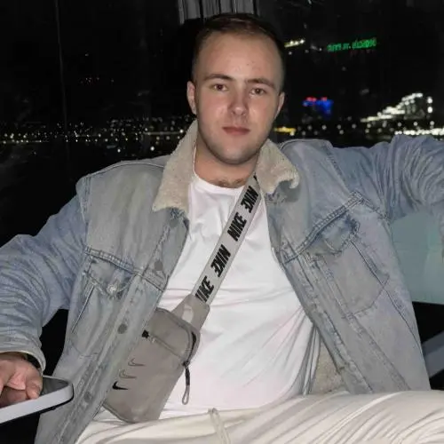 Владимир Комиссаров