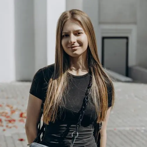 Полина Макеева