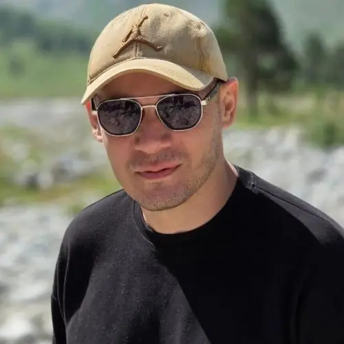 Тимур Каров
