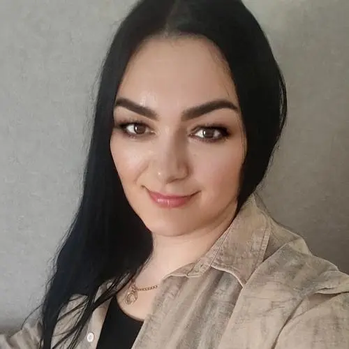 Елена Антонова