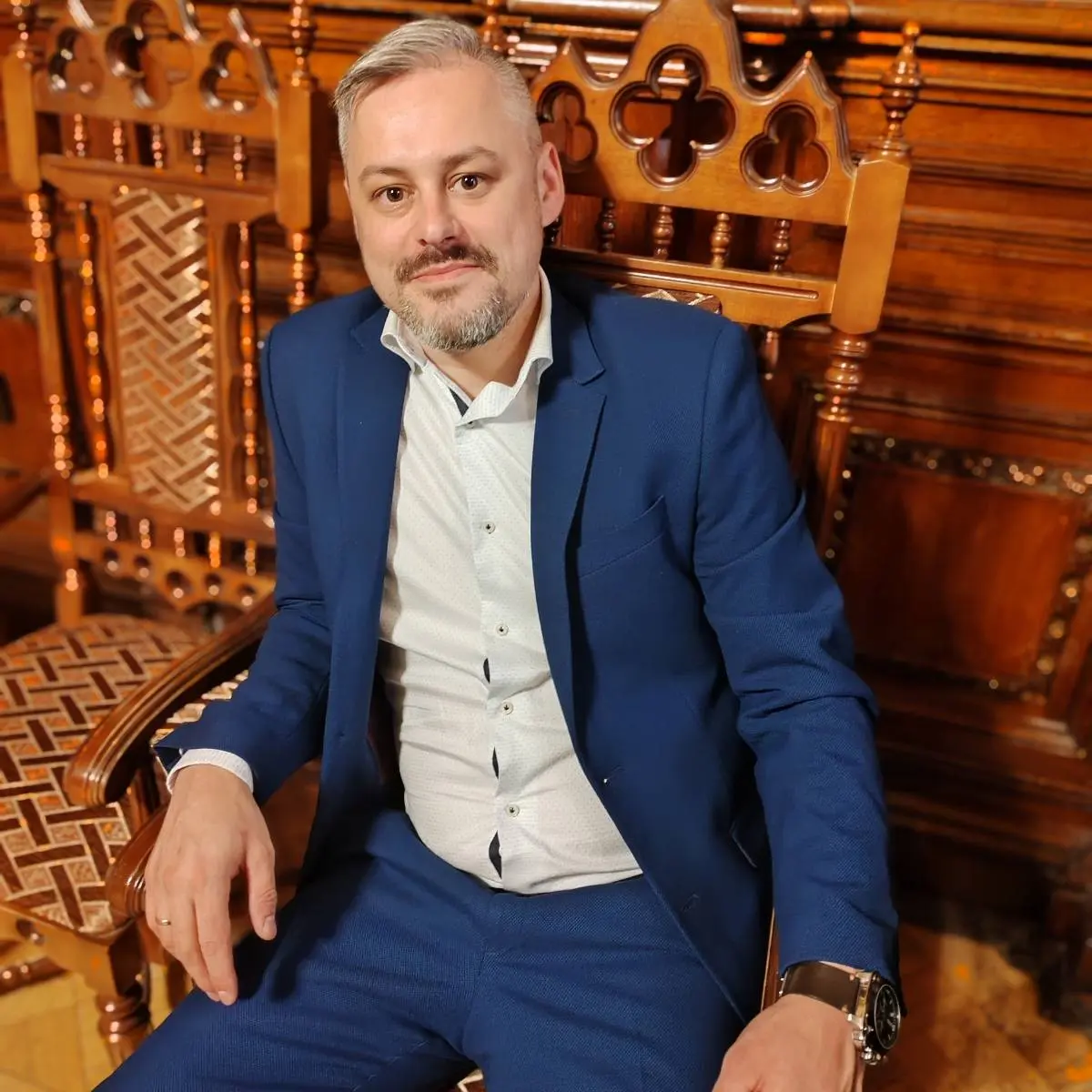Владимир Сазонов