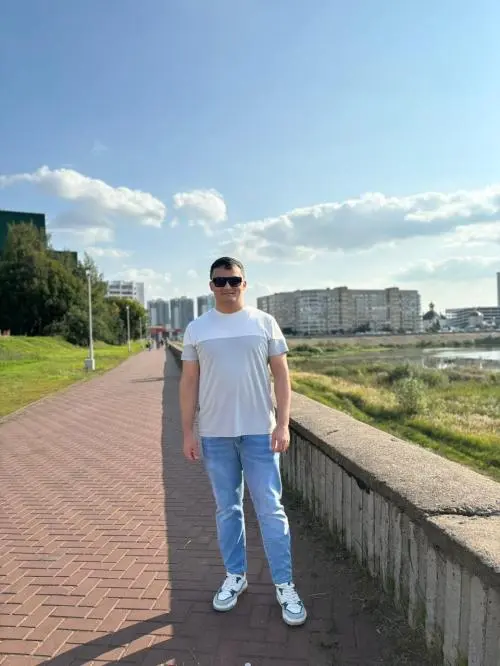 Агалы Омаров