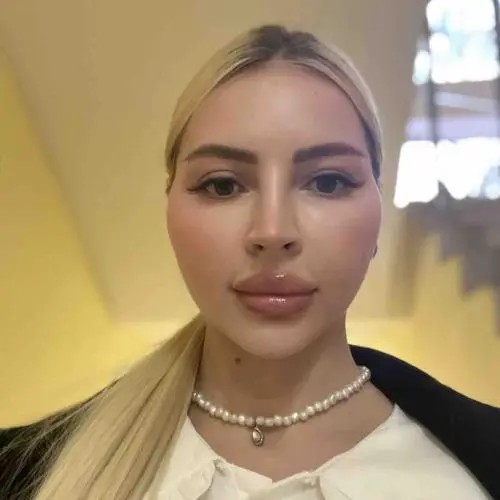Марина Забродина