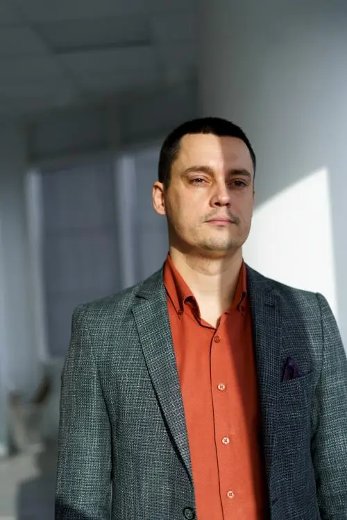 Денис Хромов