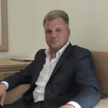 Роман Давыдов