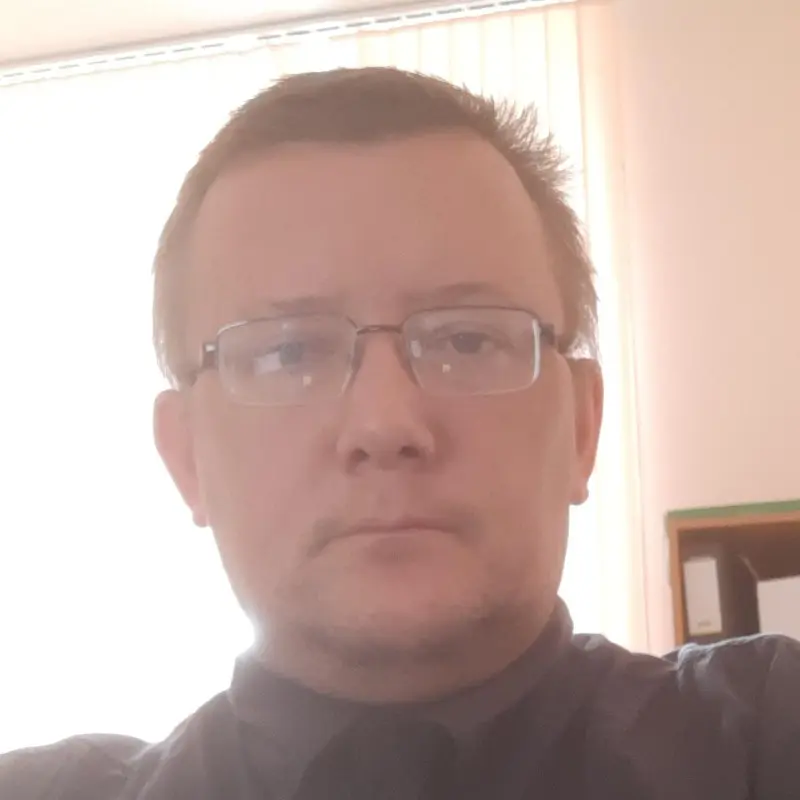 Максим Кузнецов