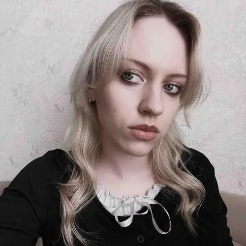 Елена Синилина