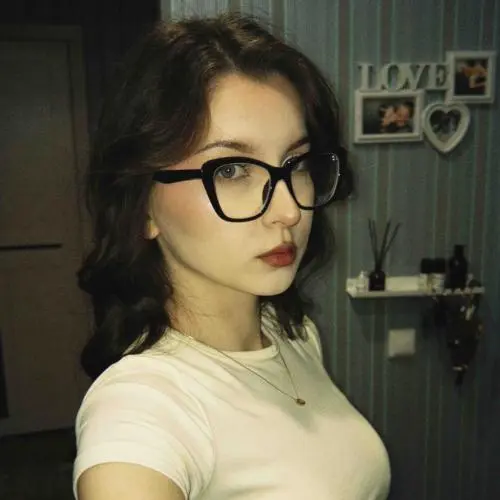 Лиза Забродина