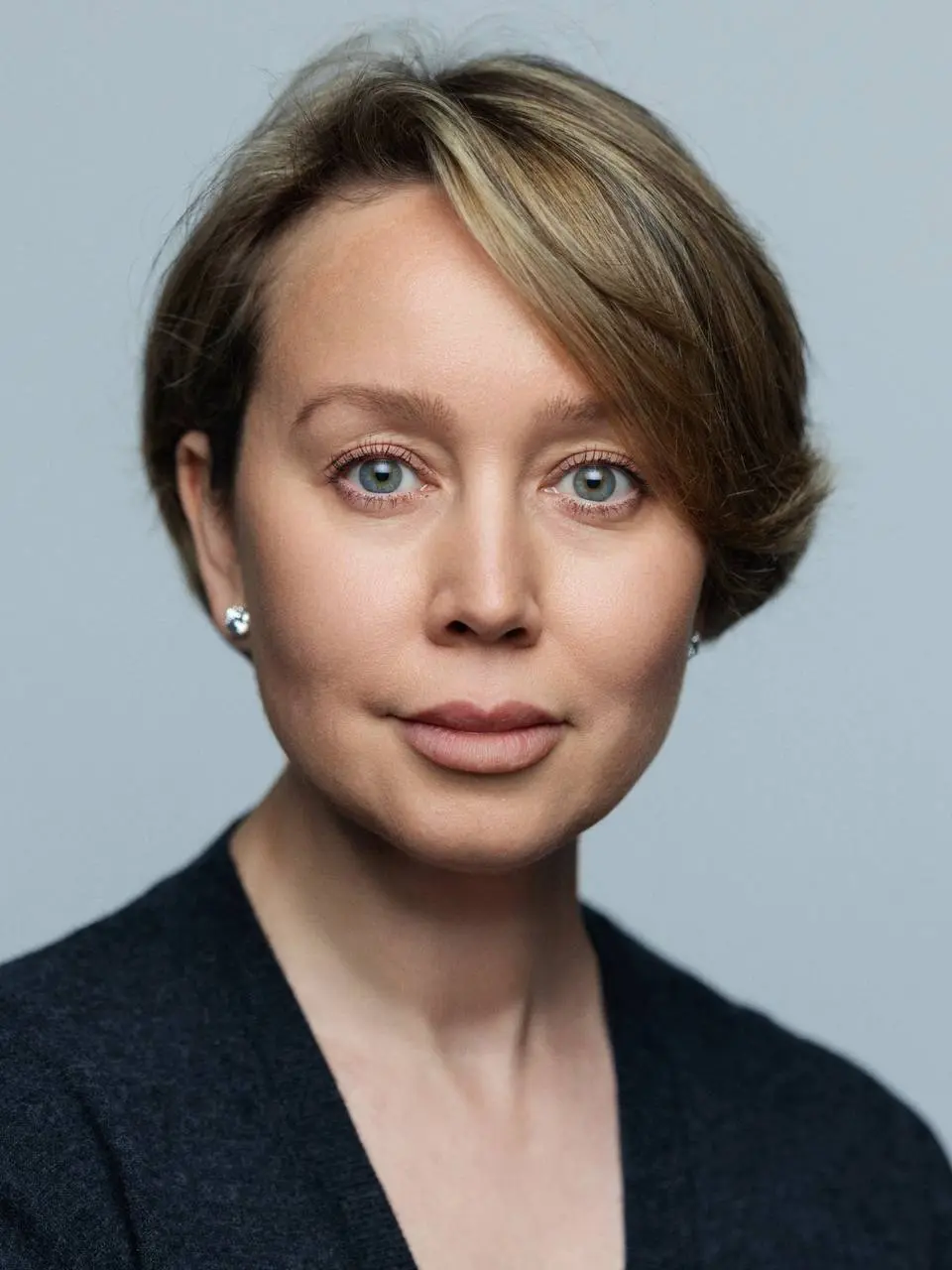 Ляйсан Мишарина назначена первым заместителем художественного руководителя-директора МХТ имени Чехова Константина Хабенского. Об этом сообщается на сайте театра | Сетка — социальная сеть от hh.ru