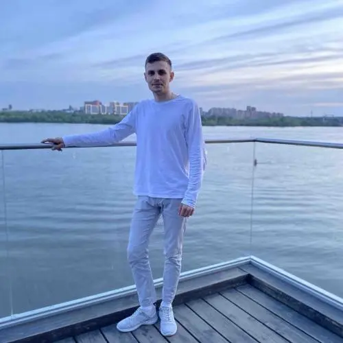 Иван Левин