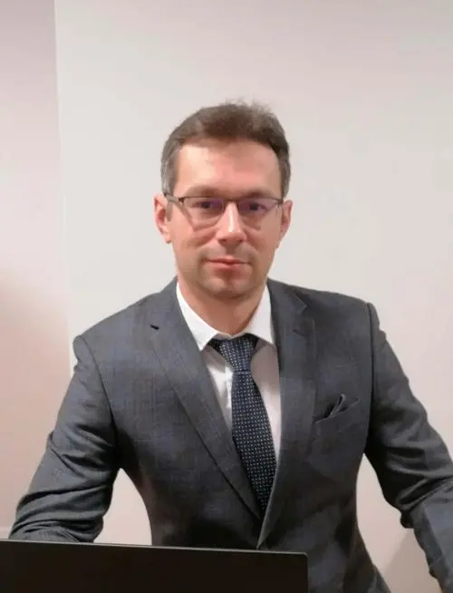 Роман Обозов