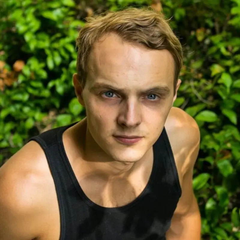 Егор Олейников