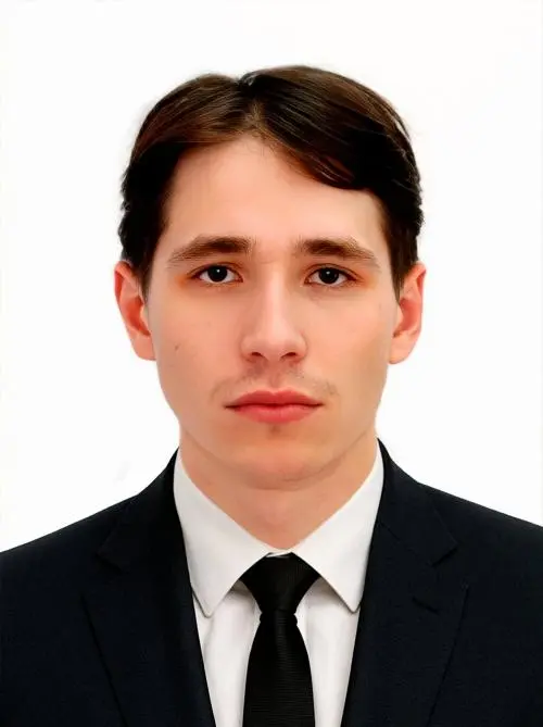 Антон Ефремов
