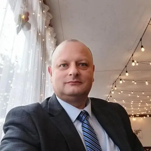 Андрей Степанов