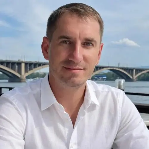 Александр Яковлев