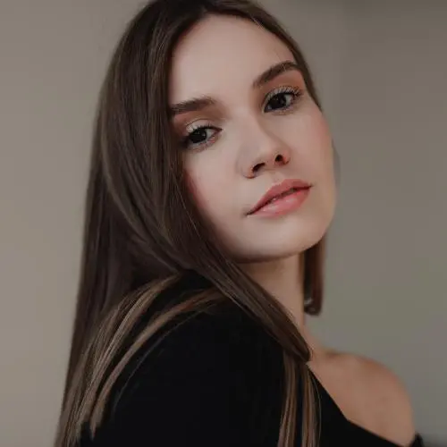 Елена Попцова