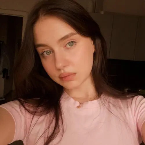 Алина Романова