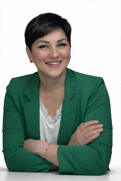 Вера Попова