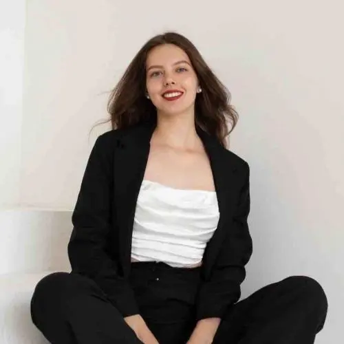 Елена Черняк