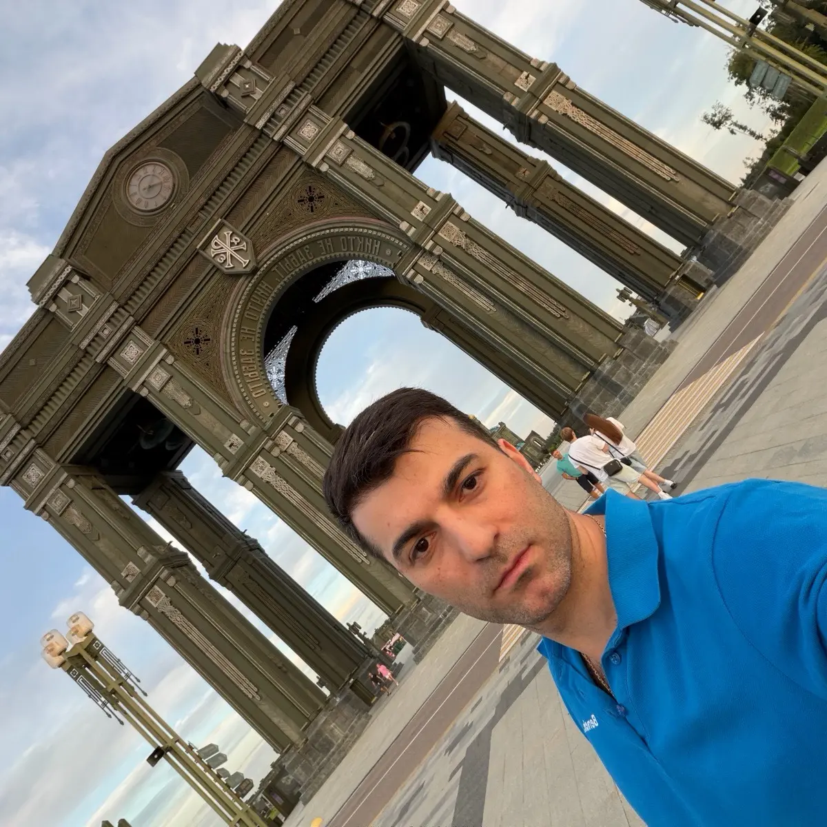 Юрий Арустамов