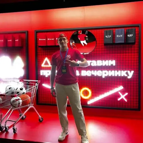 Андрей Аносов