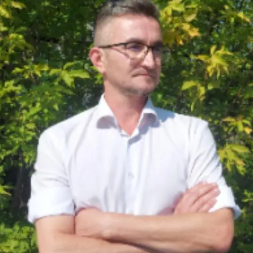 Павел Никонов