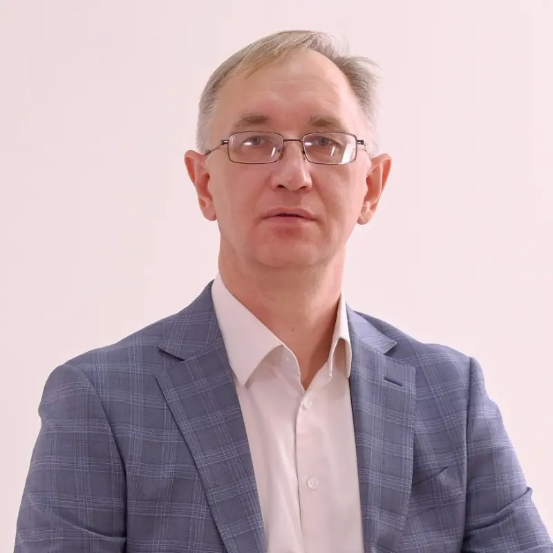 Константин Попов