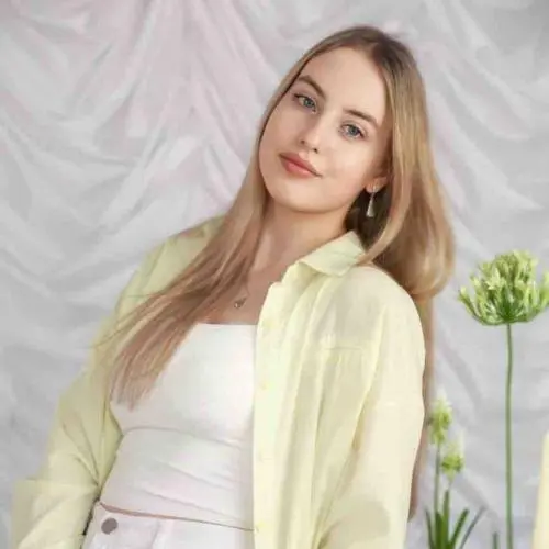 Полина Фисенко