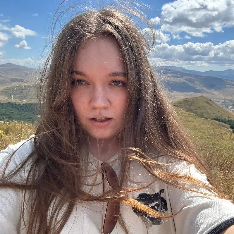 Полина Глебова