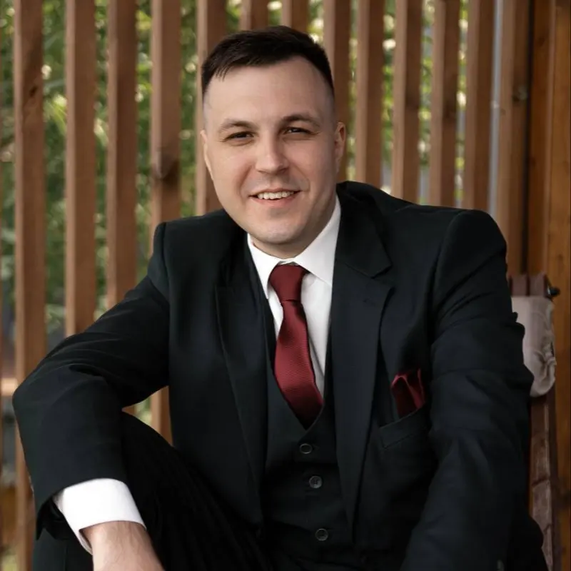 Дмитрий Швец
