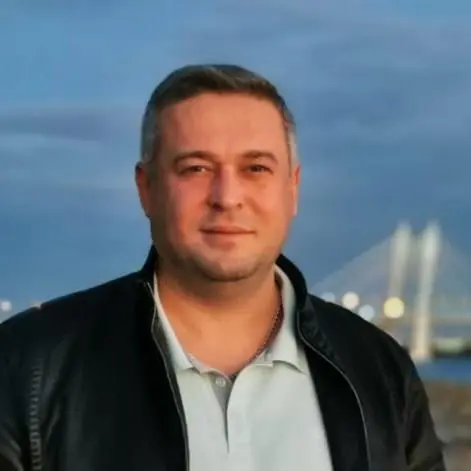 Денис Иванов