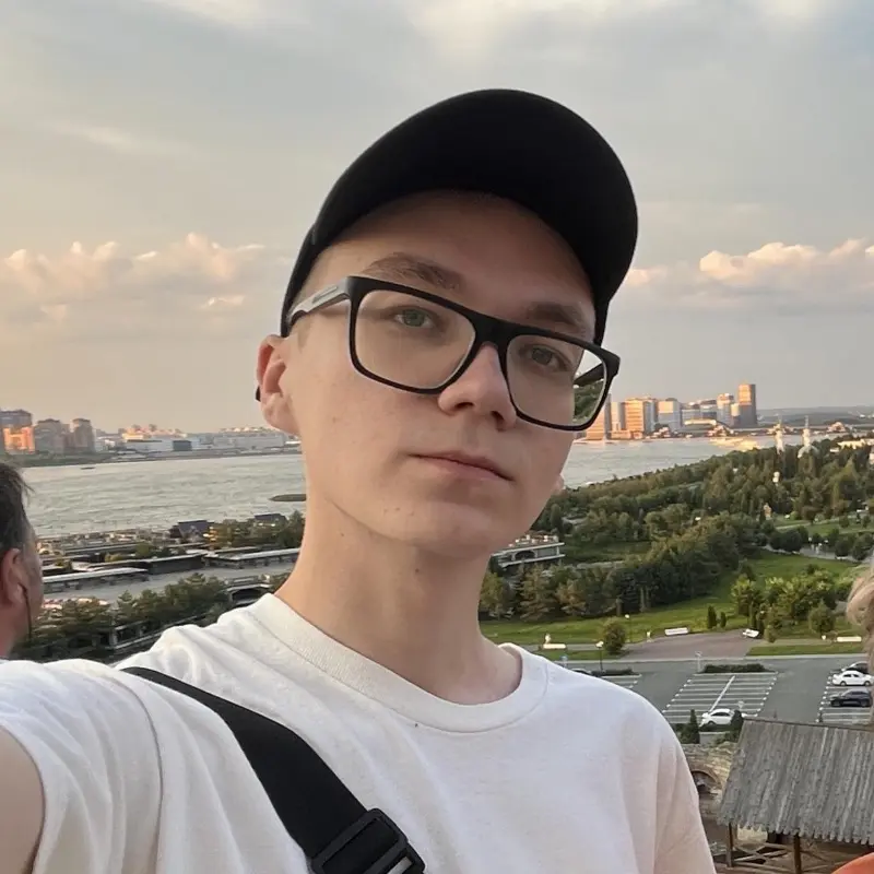 Никита Петров