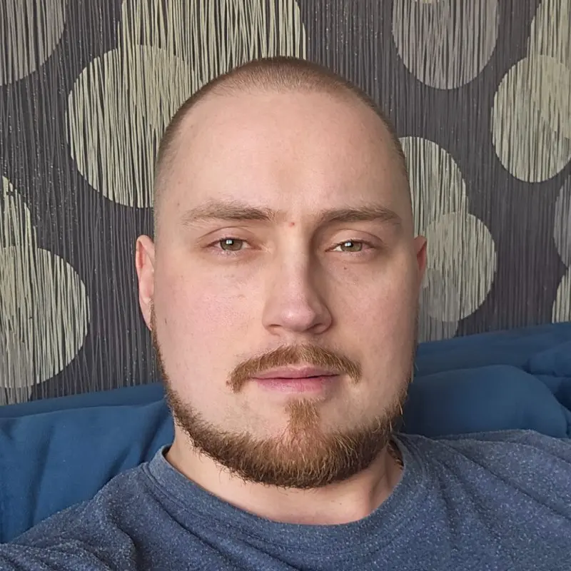 Артем Жданов
