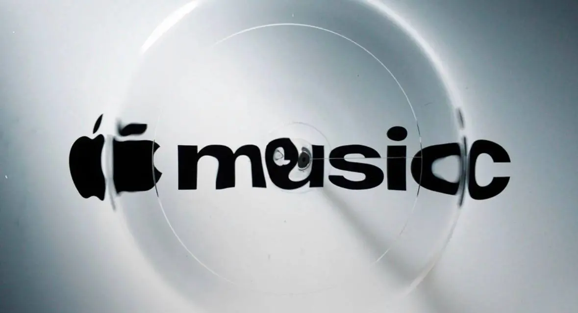 Apple Music сделал новую айдентику с помощью звуковых волн
Сервис представил первый ребрендинг с момента запуска в 2015 году | Сетка — социальная сеть от hh.ru