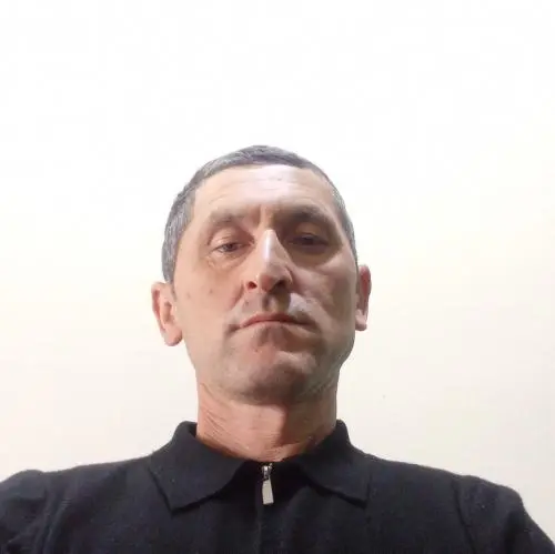 Исмоил Холиқов
