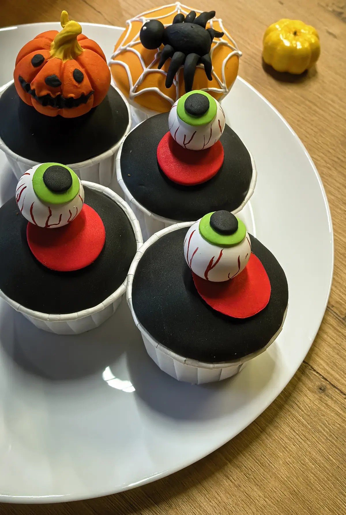 Хе🎃 Хеллоуин в офисе: страшный повод собраться вместе | Сетка — социальная сеть от hh.ru