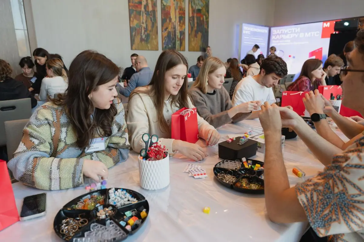 2500+ заявок, 126 кандидатов, 21 финалист — и один шаг до оффера 🎯
Такой путь прошли участники отбора на молодёжную программу развития МТС ПРО в треке «Аналитика» | Сетка — социальная сеть от hh.ru